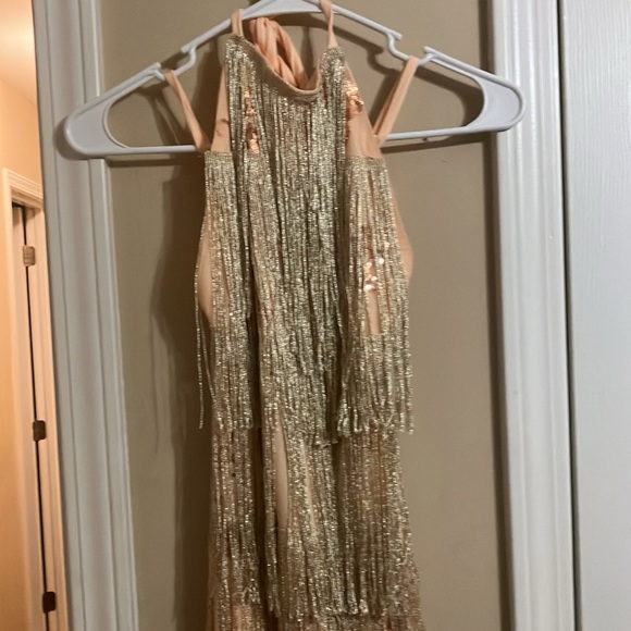 NWOT Gorgeous 20s Flapper Style Dress size M in cream and gold color - Picture 2 of 5